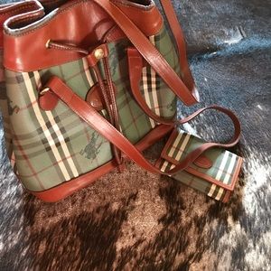 Burberrys Bag and Wallet